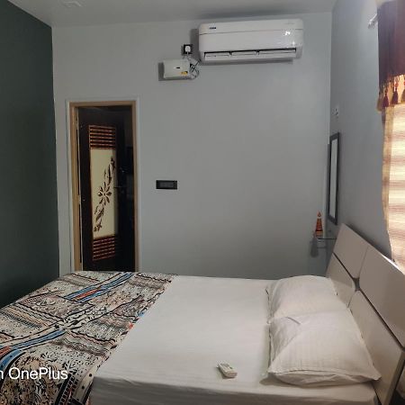 Lee Homestay Hampi Bagian luar foto