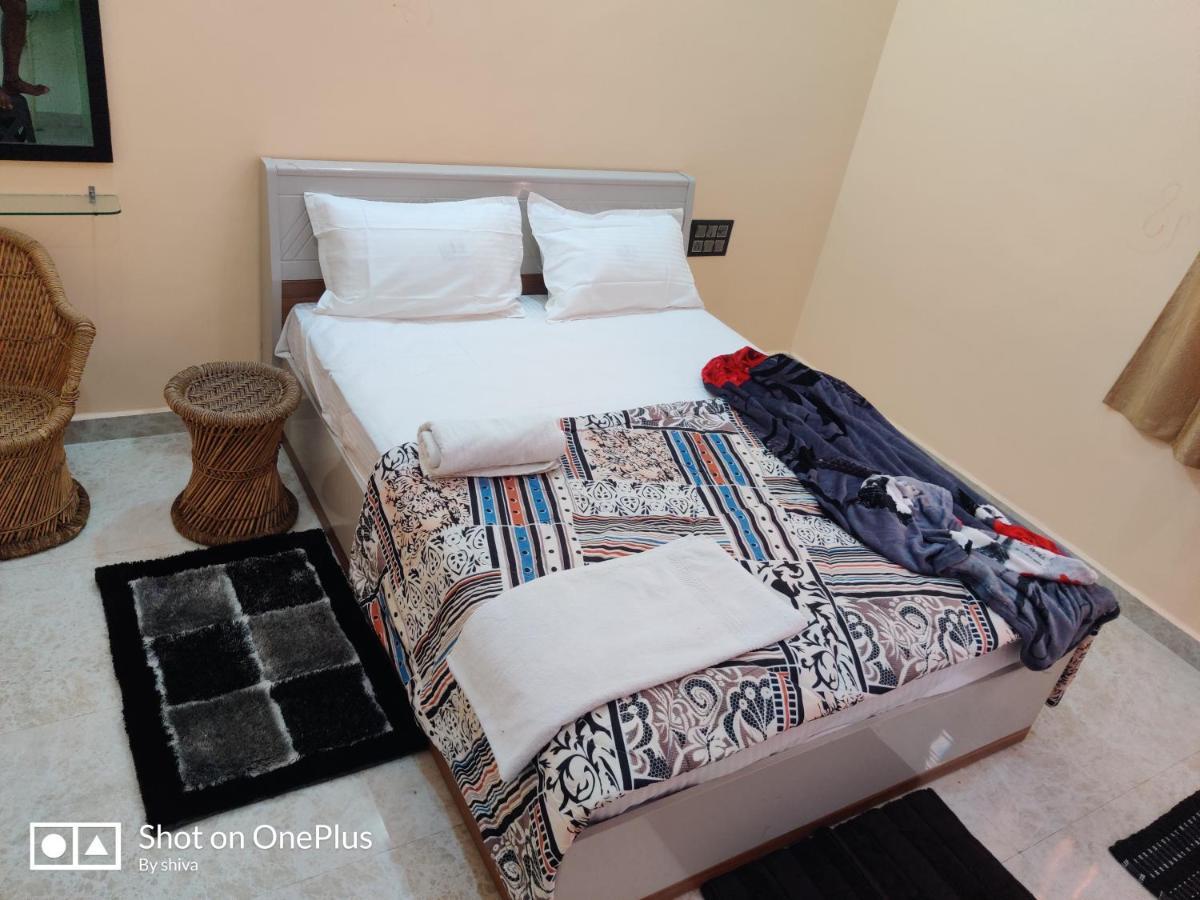 Lee Homestay Hampi Bagian luar foto