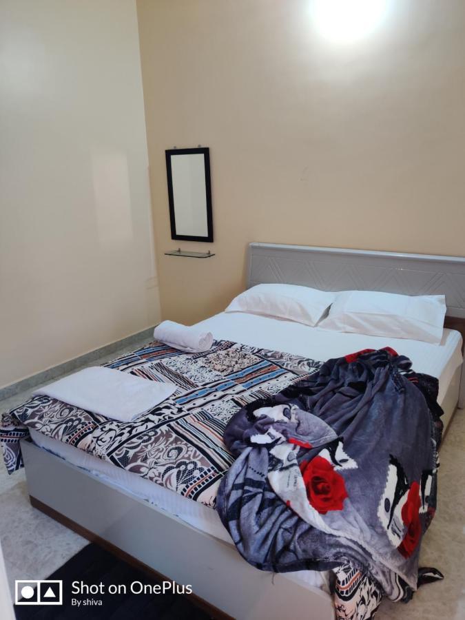 Lee Homestay Hampi Bagian luar foto