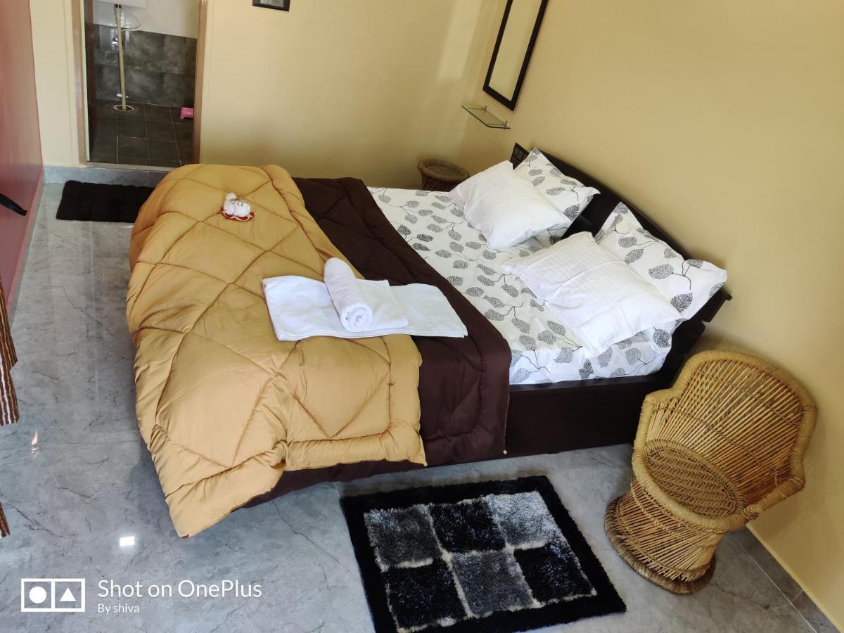 Lee Homestay Hampi Bagian luar foto