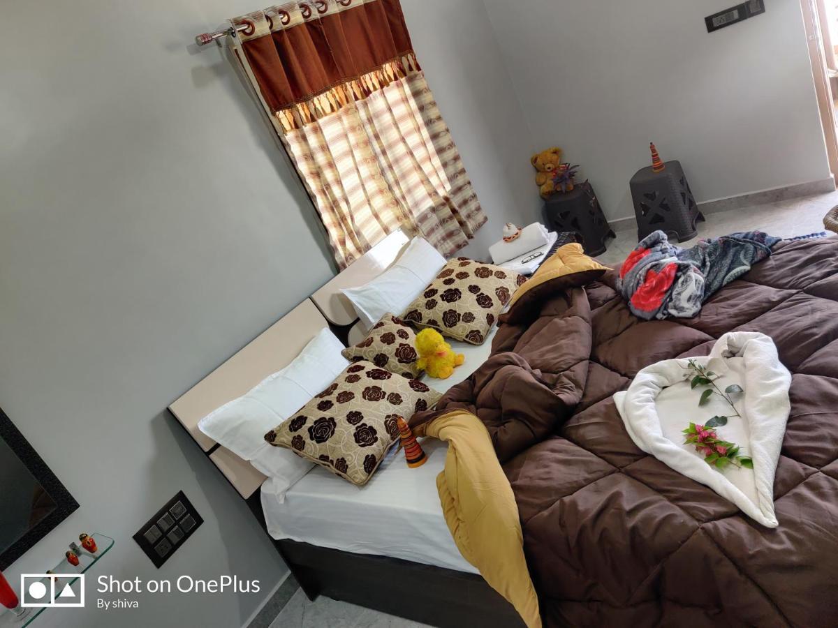 Lee Homestay Hampi Bagian luar foto