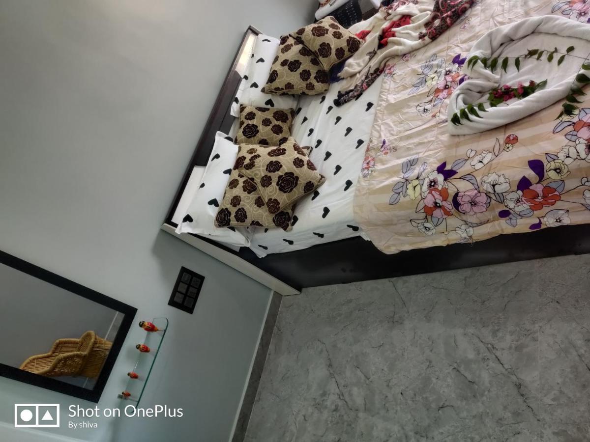 Lee Homestay Hampi Bagian luar foto