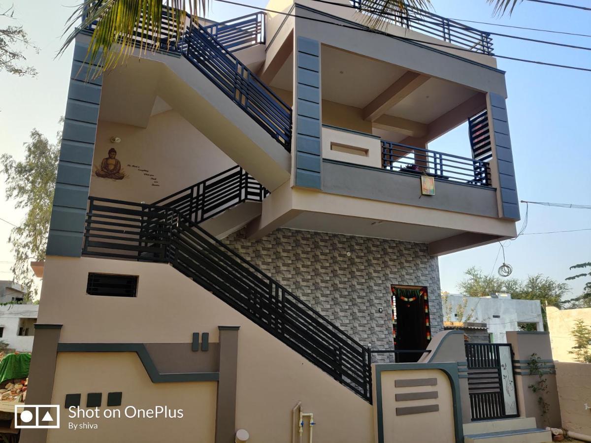 Lee Homestay Hampi Bagian luar foto