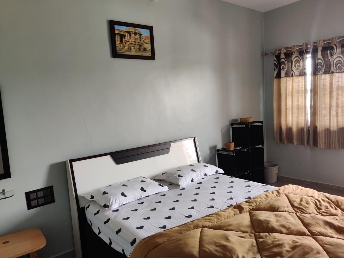 Lee Homestay Hampi Bagian luar foto
